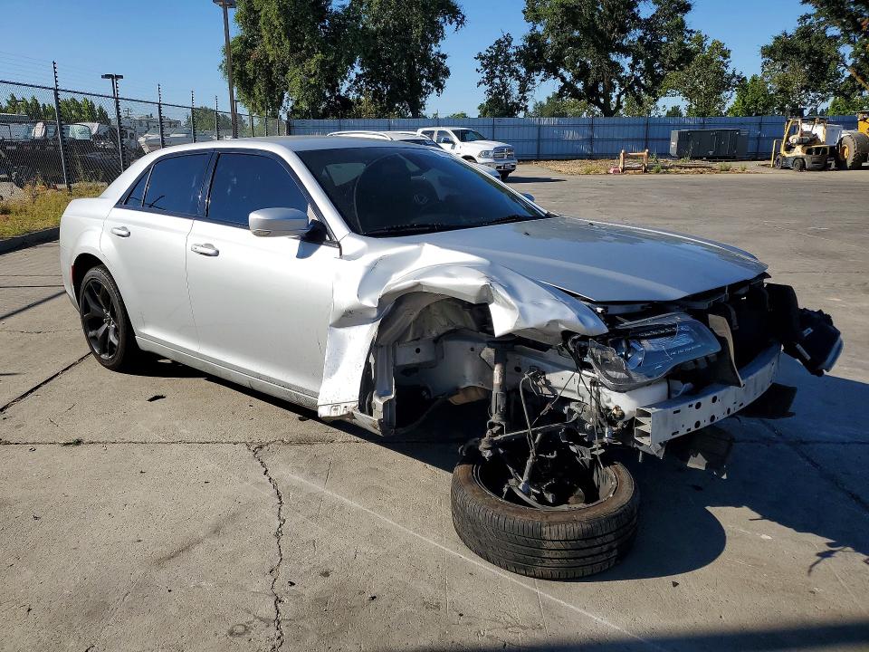 58743546 :رقم المزاد ، 2C3CCABG2MH520081 vin ، 2021 Chrysler 300 مزاد بيع