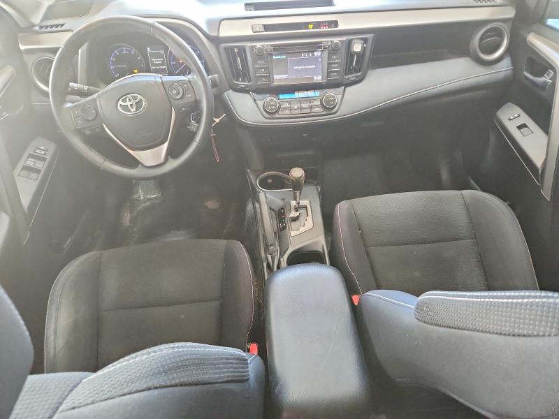 56220756 :رقم المزاد ، 2T3RFREV1JW815190 vin ، 2018 Toyota Rav4 مزاد بيع