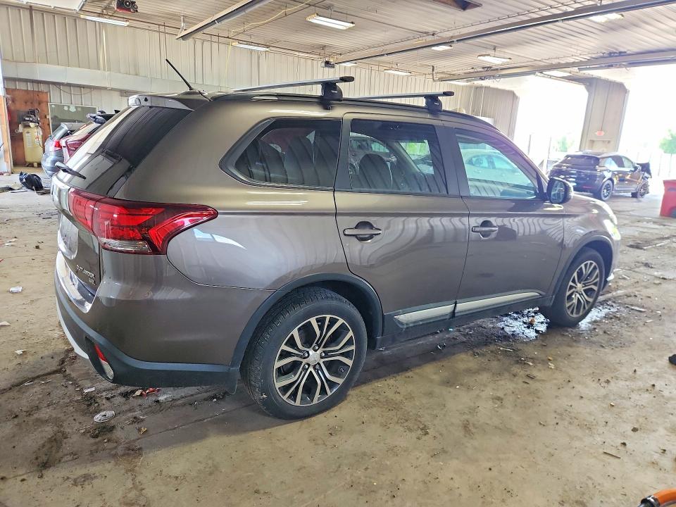 2016 Mitsubishi Outlander მანქანა იყიდება აუქციონზე, vin: JA4AD3A30GZ015763, აუქციონის ნომერი: 56786136