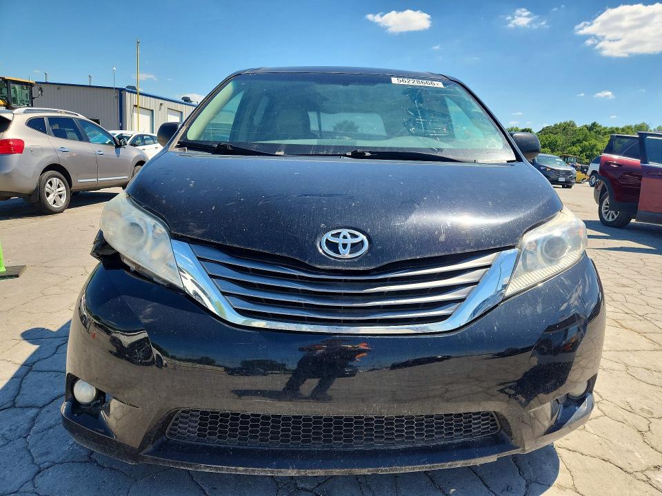 56228666 :رقم المزاد ، 5TDDK3DC5CS042019 vin ، 2012 Toyota Sienna مزاد بيع