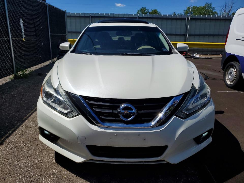 Продажа на аукционе авто 2017 Nissan Altima, vin: 1N4AL3AP3HC250048, номер лота: 56678976
