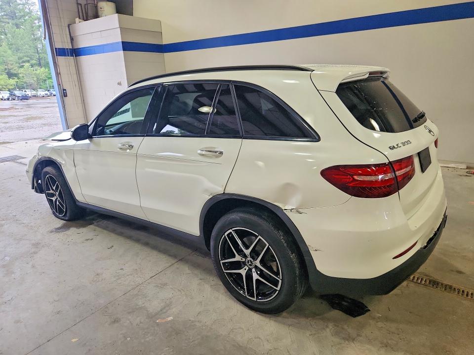 58519236 :رقم المزاد ، WDC0G4KB8HF238151 vin ، 2017 Mercedes-benz Glc مزاد بيع