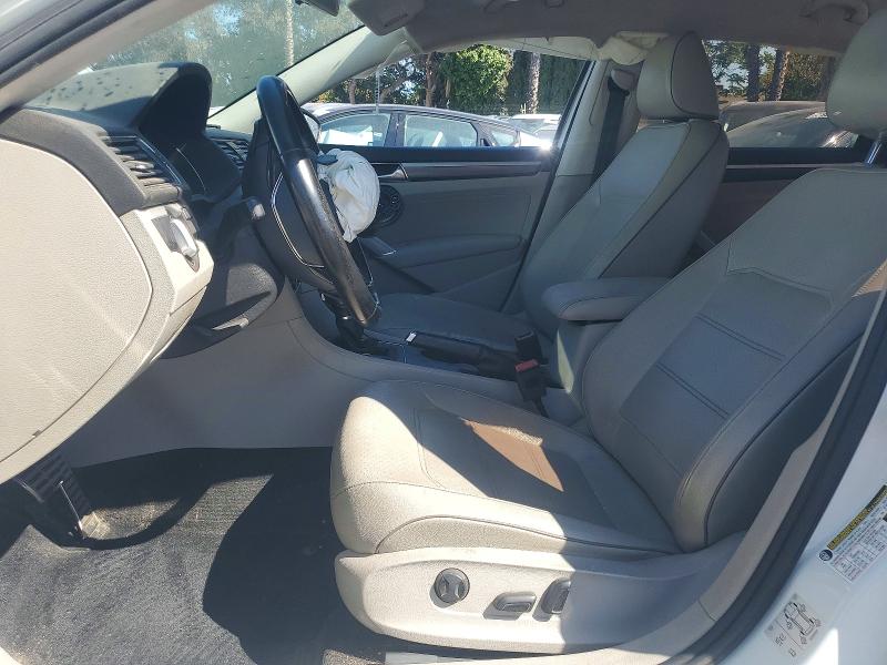 56550476 :رقم المزاد ، 1VWAA7A37JC022531 vin ، 2018 Volkswagen Passat مزاد بيع