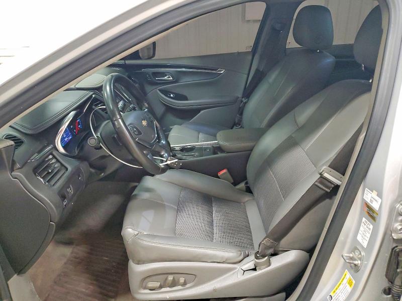 55243546 :رقم المزاد ، 1G1105S32JU106008 vin ، 2018 Chevrolet Impala مزاد بيع