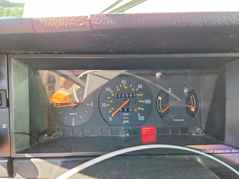 56114546 :رقم المزاد ، YV1AA8856L1866925 vin ، 1990 Volvo 240 مزاد بيع