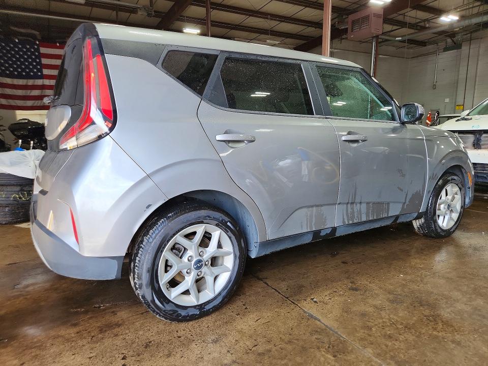 Продажа на аукционе авто 2023 Kia Soul, vin: KNDJ23AU3P7877472, номер лота: 56977006
