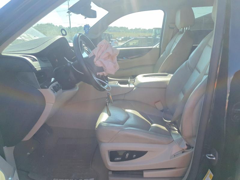 58773956 :رقم المزاد ، 1GYS4JKJ0LR170586 vin ، 2020 Cadillac Escalade مزاد بيع