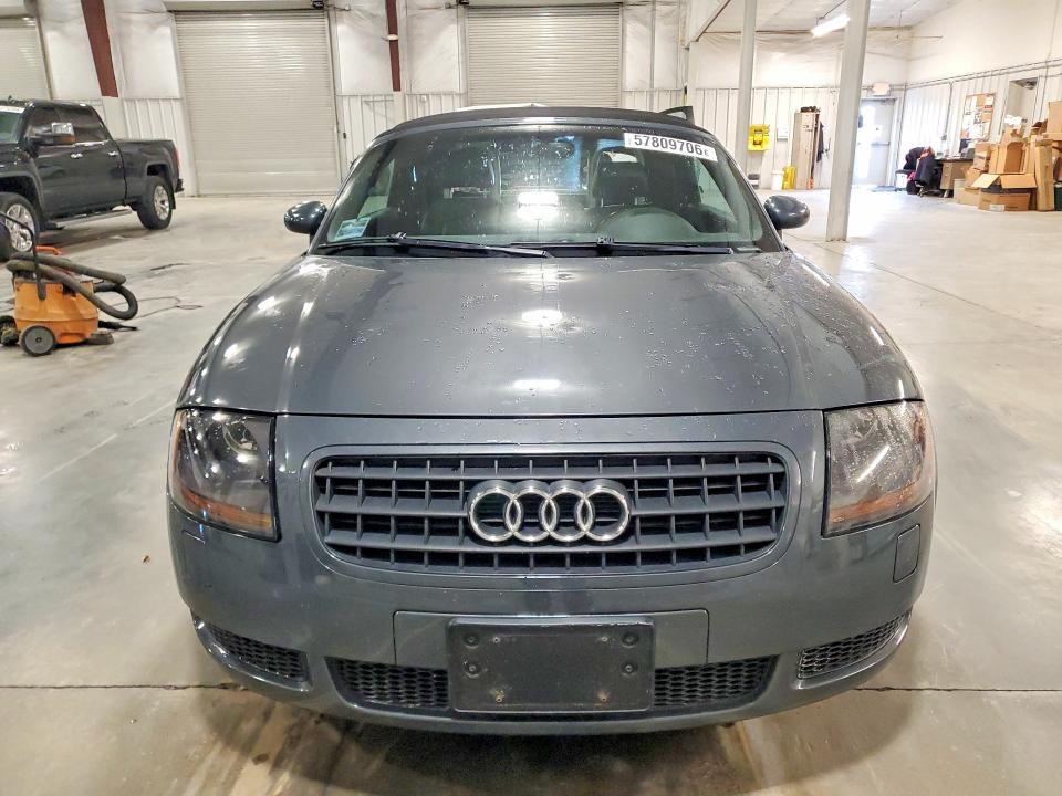 2004 Audi Tt მანქანა იყიდება აუქციონზე, vin: TRUTC28N741005945, აუქციონის ნომერი: 57809706