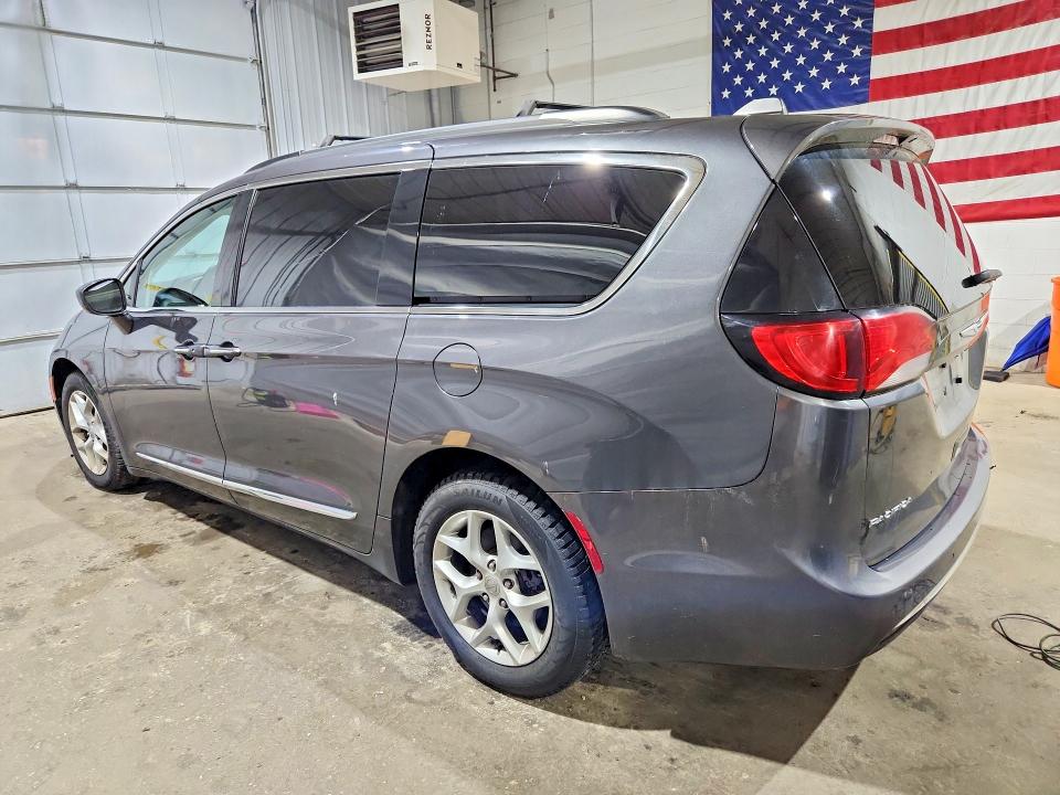 58383626 :رقم المزاد ، 2C4RC1BG3HR636086 vin ، 2017 Chrysler Pacifica مزاد بيع