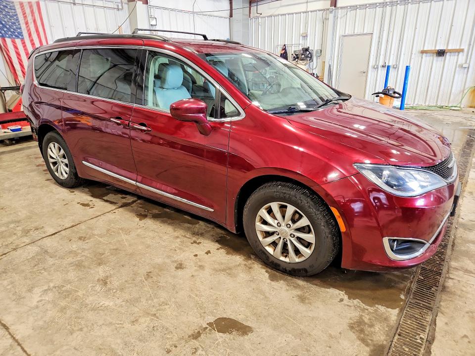 Продажа на аукционе авто 2017 Chrysler Pacifica, vin: 2C4RC1BG3HR519902, номер лота: 57478646