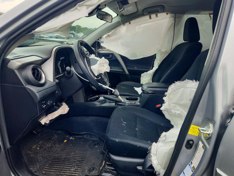 58715616 :رقم المزاد ، 2T3BFREV0JW710772 vin ، 2018 Toyota Rav4 مزاد بيع