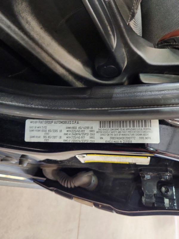 59058466 :رقم المزاد ، ZFBCFADH3EZ010772 vin ، 2014 Fiat 500l مزاد بيع