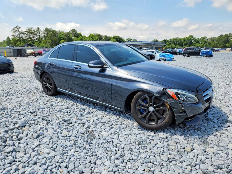 54587996 :رقم المزاد ، 55SWF4KBXFU060908 vin ، 2015 Mercedes-benz C مزاد بيع