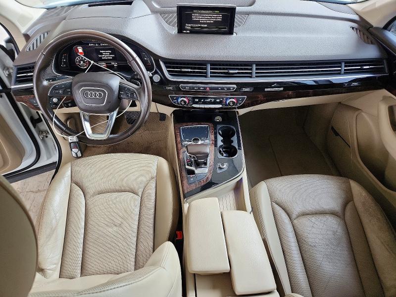 55818106 :رقم المزاد ، WA1VAAF7XHD021109 vin ، 2017 Audi Q7 مزاد بيع