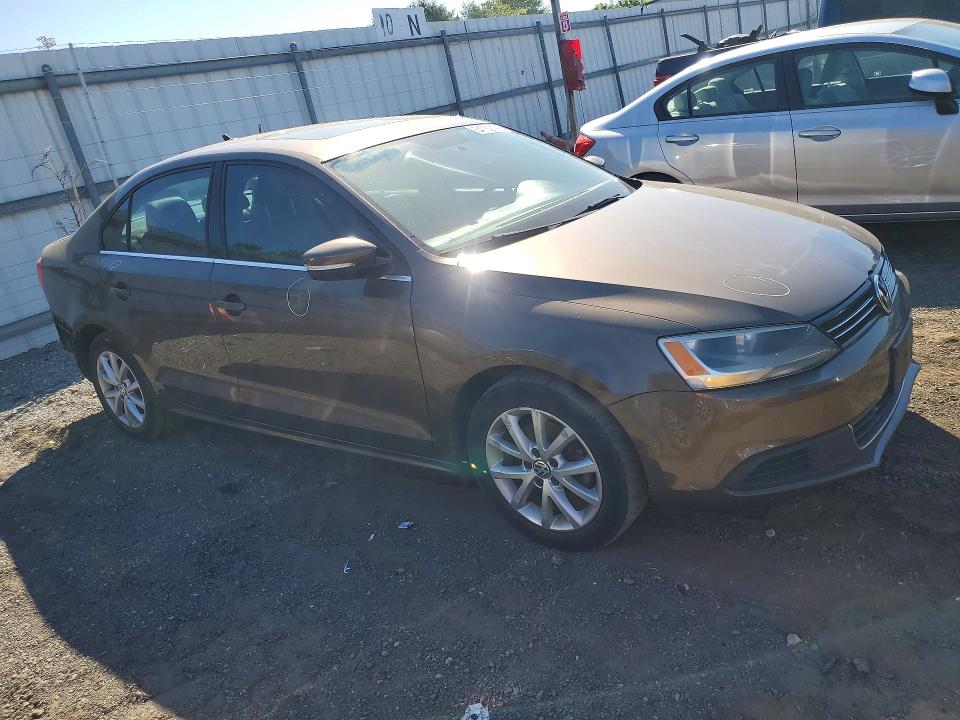 54732156 :رقم المزاد ، 3VWD17AJ7EM322148 vin ، 2014 Volkswagen Jetta مزاد بيع