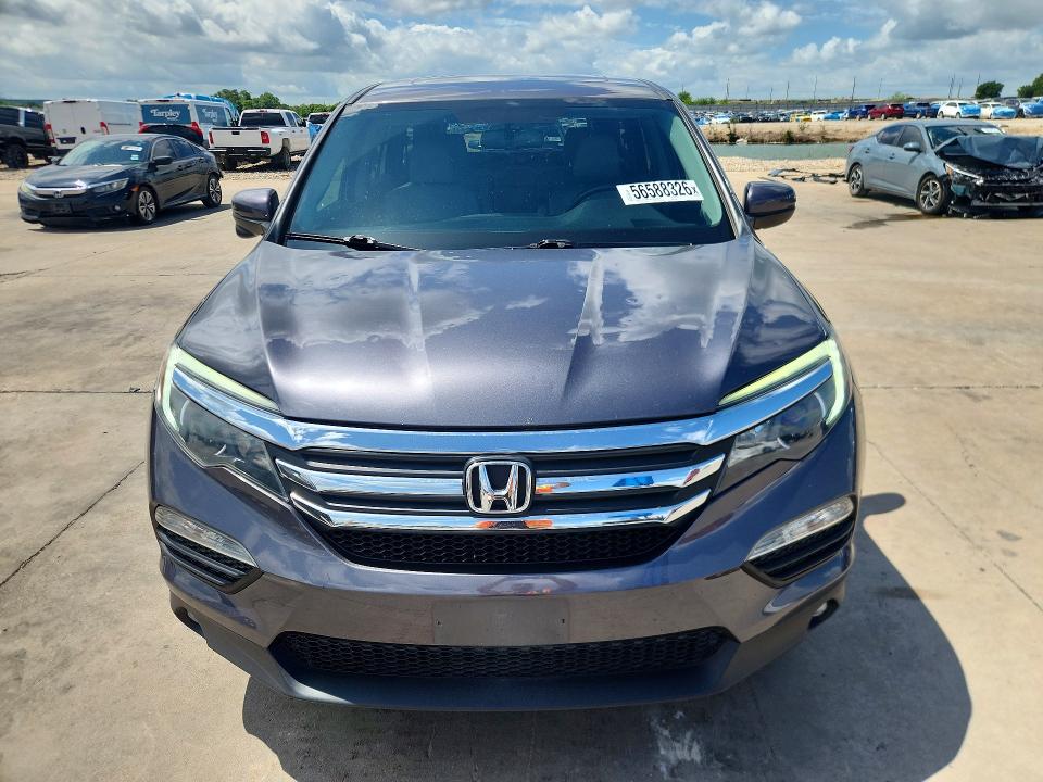 56588326 :رقم المزاد ، 5FNYF5H51JB010067 vin ، 2018 Honda Pilot مزاد بيع