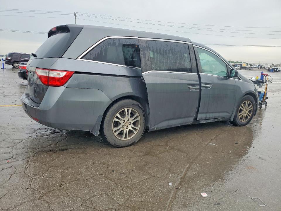 55990206 :رقم المزاد ، 5FNRL5H65DB041073 vin ، 2013 Honda Odyssey مزاد بيع