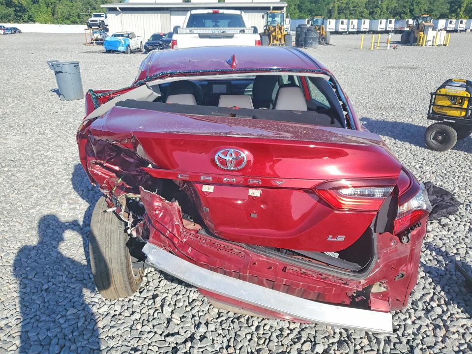 Auction sale of the 2022 Toyota Camry, vin: 4T1C11AK8NU685764, lot number: 55564016