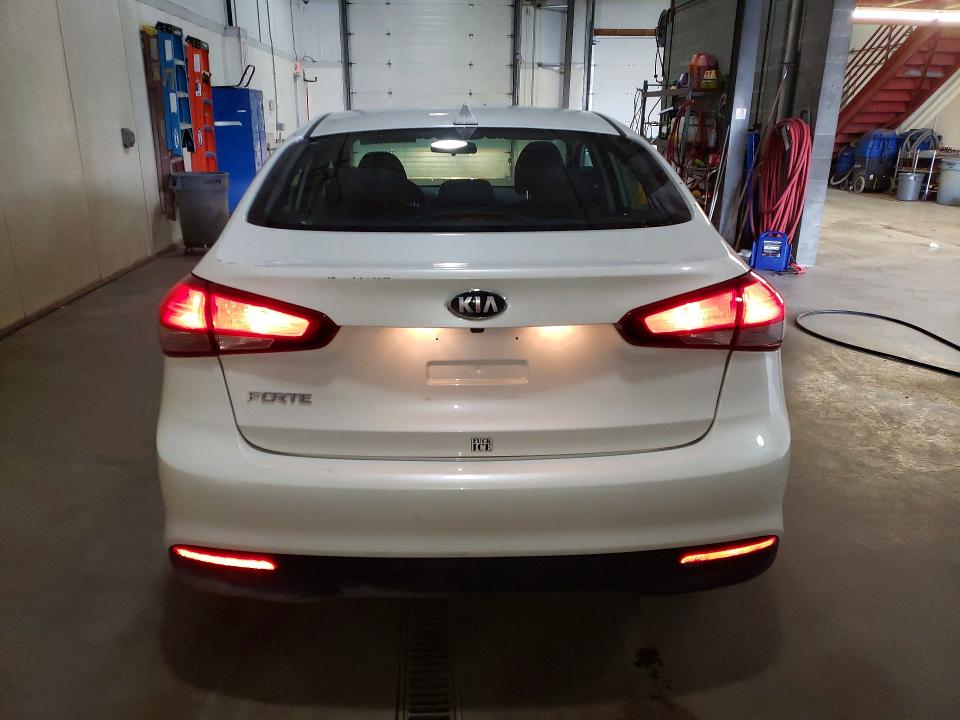 Aukcja sprzedaży 2018 Kia Forte, vin: 3KPFL4A77JE235394, numer aukcji: 56702596