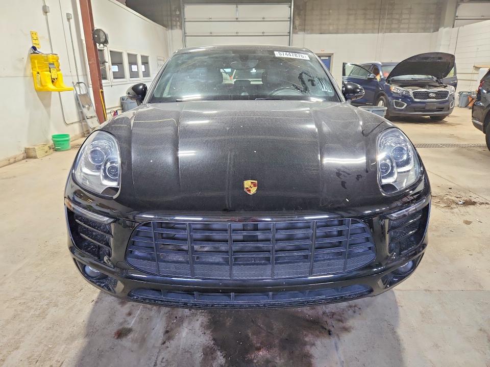 57447876 :رقم المزاد ، WP1AB2A51GLB46631 vin ، 2016 Porsche Macan مزاد بيع
