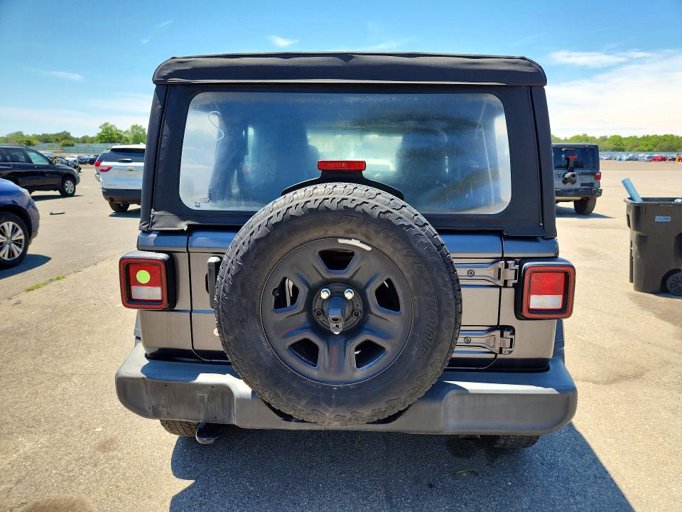 2018 Jeep Wrangler Unlimited მანქანა იყიდება აუქციონზე, vin: 1C4HJXDG5JW192126, აუქციონის ნომერი: 57816546