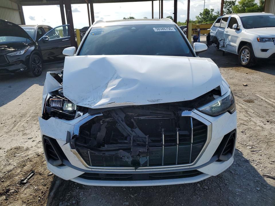 56586756 :رقم المزاد ، WA1DECF33M1098019 vin ، 2021 Audi Q3 مزاد بيع