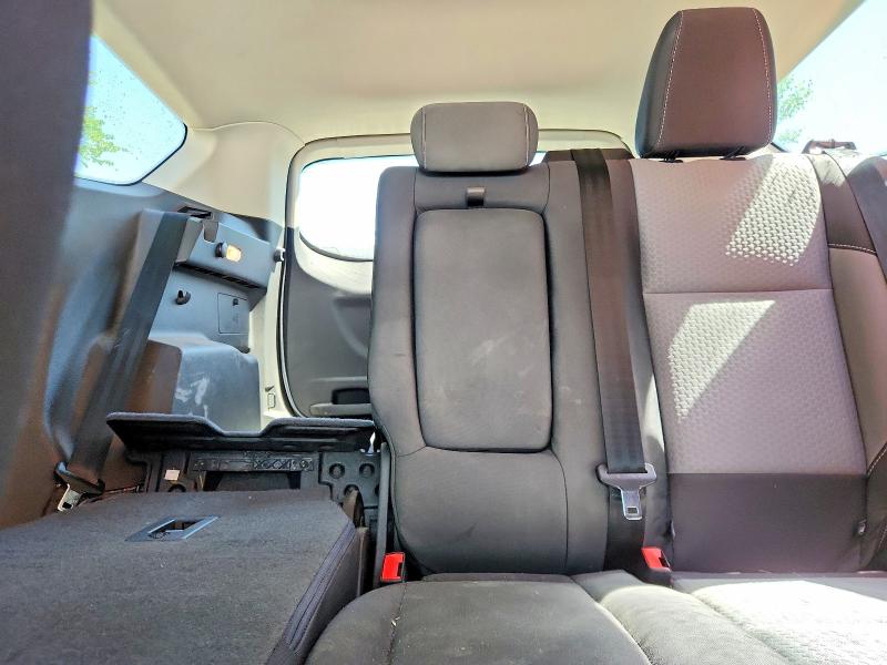 56566176 :رقم المزاد ، 1FMCU9GD4HUE61443 vin ، 2017 Ford Escape مزاد بيع