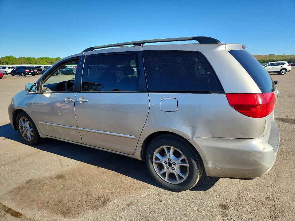 2004 Toyota Sienna მანქანა იყიდება აუქციონზე, vin: 5TDZA22C34S055052, აუქციონის ნომერი: 55649616