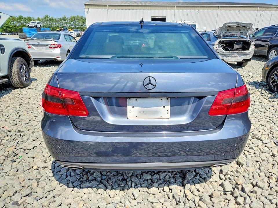 57600446 :رقم المزاد ، WDDHF9AB5AA188666 vin ، 2010 Mercedes-benz E مزاد بيع