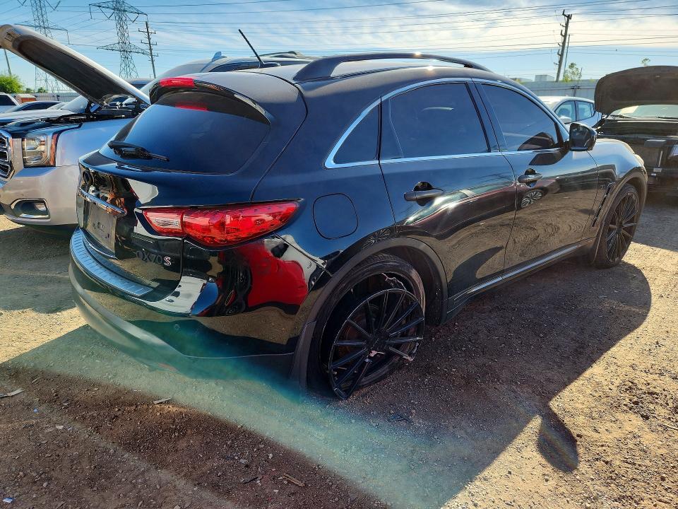 55561876 :رقم المزاد ، JN8CS1MW5HM411916 vin ، 2017 Infiniti Qx70 مزاد بيع
