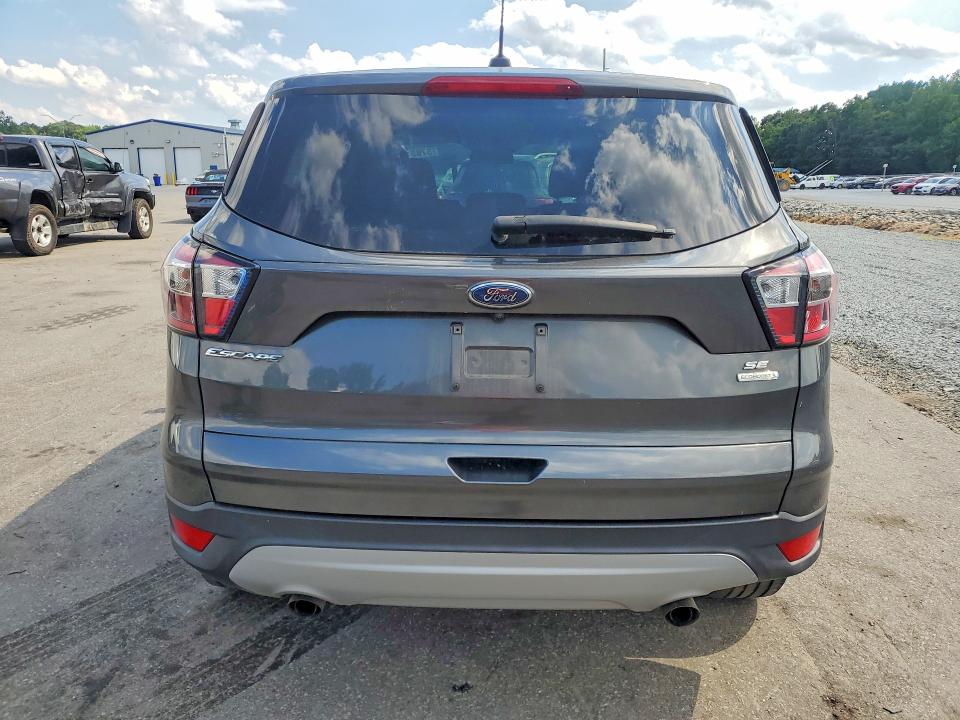 Продажа на аукционе авто 2017 Ford Escape, vin: 1FMCU0GD6HUE65795, номер лота: 57651096