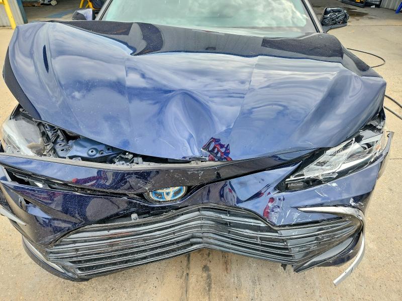55061816 :رقم المزاد ، 4T1C31AK5MU556342 vin ، 2021 Toyota Camry مزاد بيع