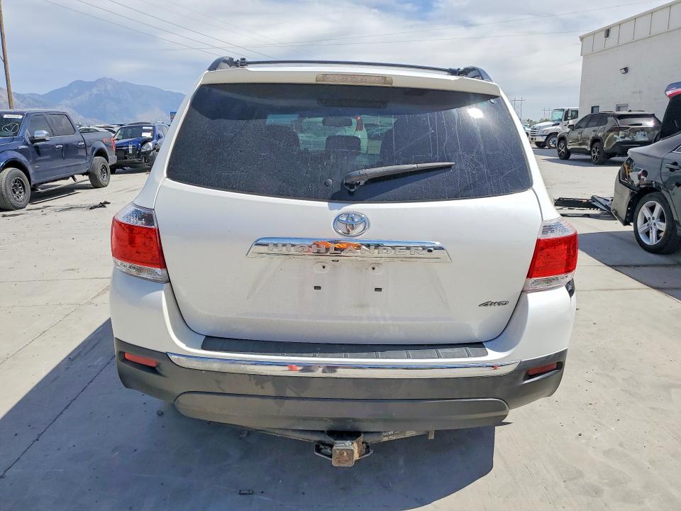Aukcja sprzedaży 2013 Toyota Highlander, vin: 5TDBK3EH8DS235977, numer aukcji: 55824596