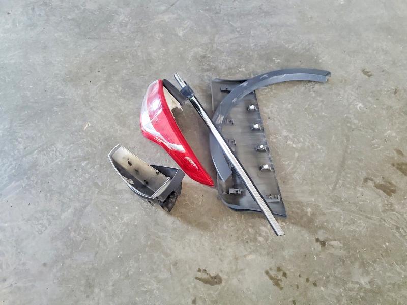 2014 Ford Escape მანქანა იყიდება აუქციონზე, vin: 1FMCU9G96EUC06302, აუქციონის ნომერი: 57547236