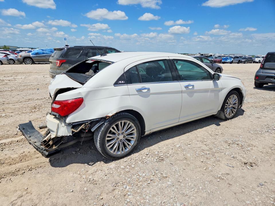 57708696 :رقم المزاد ، 1C3BC2FG1BN505927 vin ، 2011 Chrysler 200 مزاد بيع