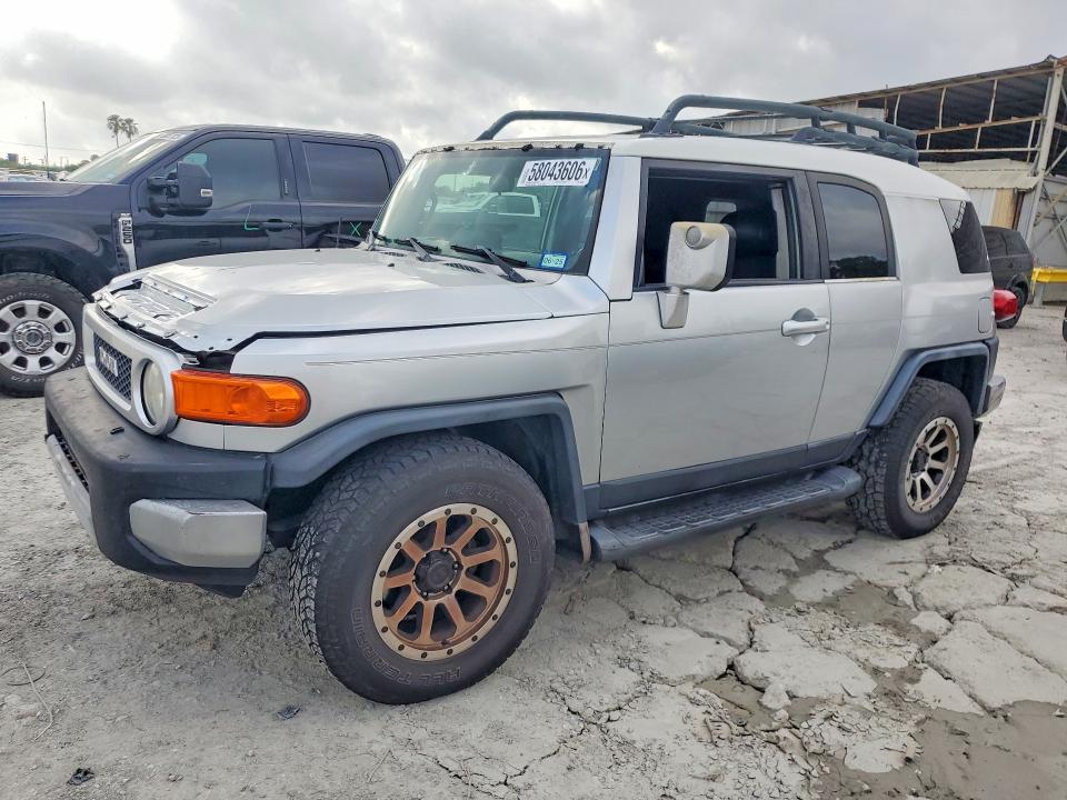 Продаж на аукціоні авто 2007 Toyota Fj Cruiser, vin: JTEZU11F970004896, номер лоту: 58043606
