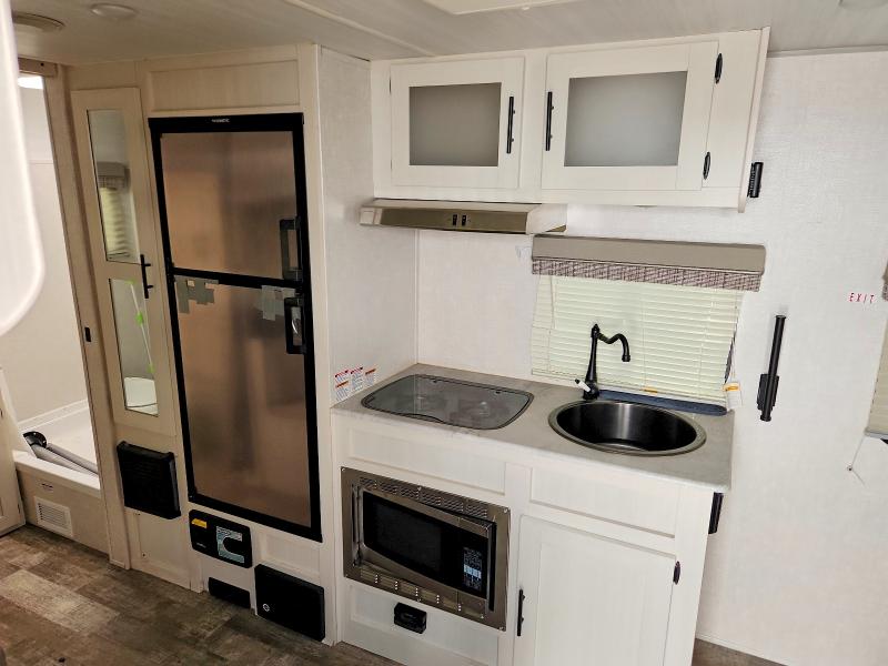 2021 Forest River Sier Recreational Vehicle (rv) მანქანა იყიდება აუქციონზე, vin: 4X4TRPU19MB025577, აუქციონის ნომერი: 56550656