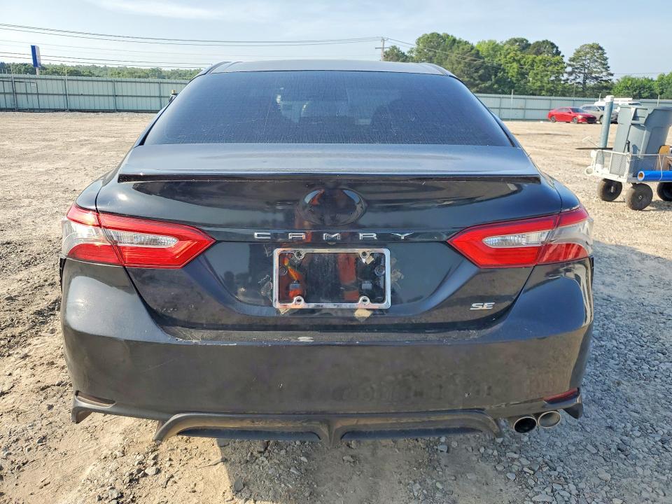 Aukcja sprzedaży 2018 Toyota Camry, vin: 4T1B11HK8JU561621, numer aukcji: 55670086