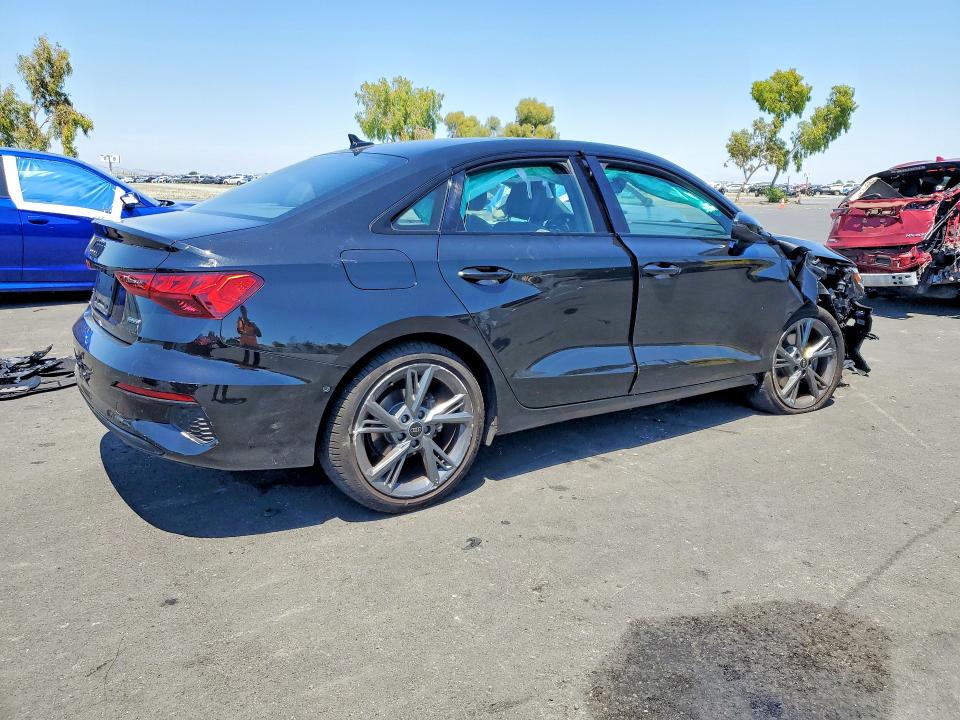 2024 Audi A3 მანქანა იყიდება აუქციონზე, vin: WAUGUDGY6RA137633, აუქციონის ნომერი: 57268156