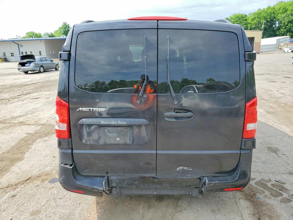 56561516 :رقم المزاد ، WDAPG2EE4H3310918 vin ، 2017 Mercedes-benz Metris مزاد بيع