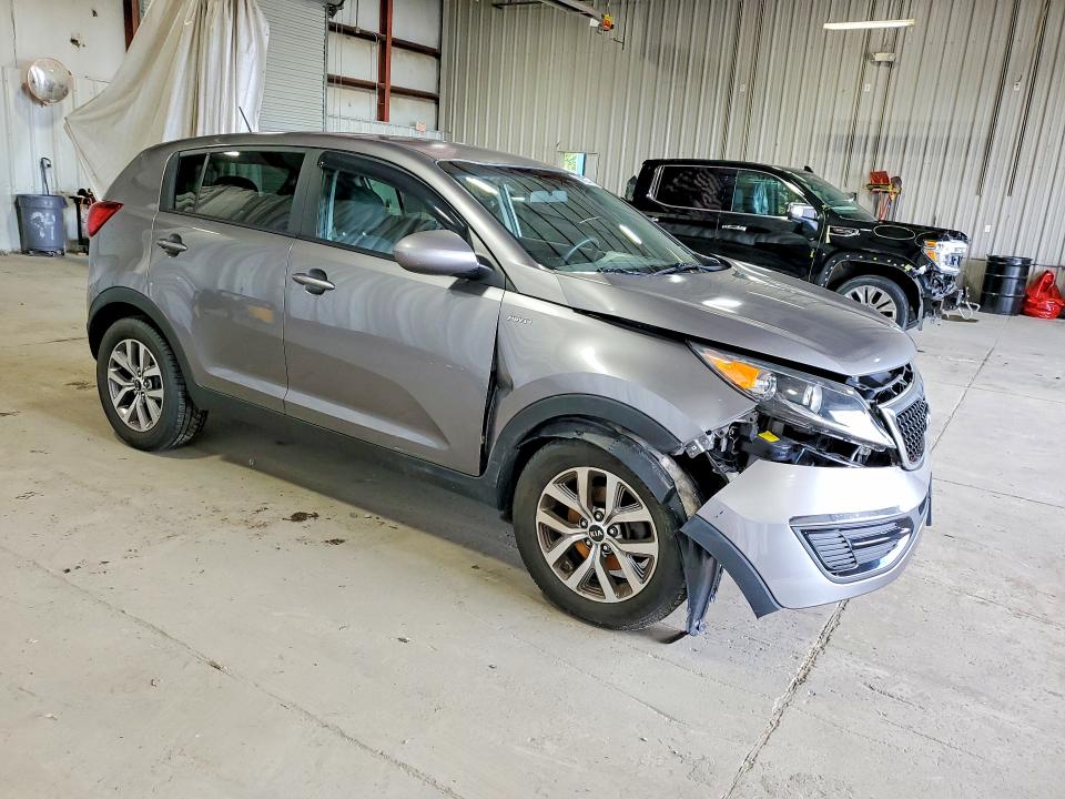 56803966 :رقم المزاد ، KNDPBCAC6G7870260 vin ، 2016 Kia Sportage مزاد بيع