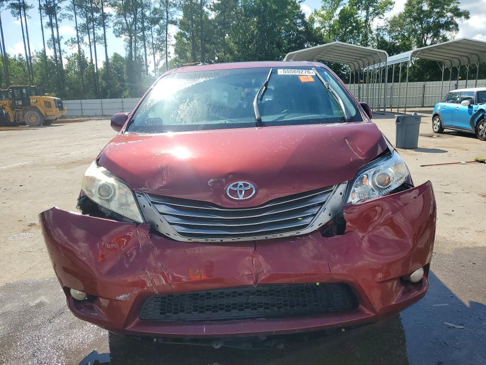 55569276 :رقم المزاد ، 5TDYZ3DC3HS886726 vin ، 2017 Toyota Sienna مزاد بيع