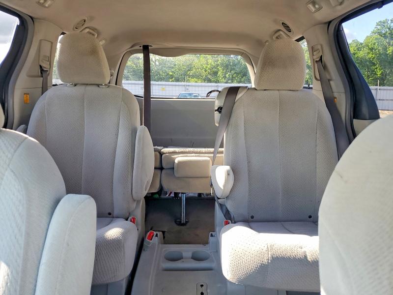 2011 Toyota Sienna მანქანა იყიდება აუქციონზე, vin: 5TDKK3DC3BS106810, აუქციონის ნომერი: 57032186