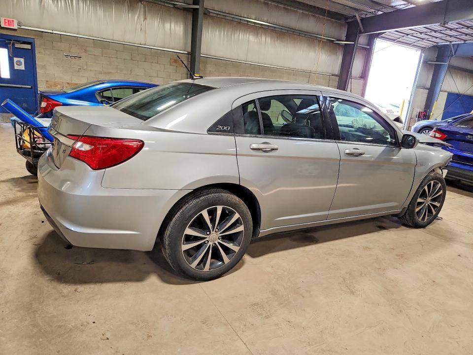 Продаж на аукціоні авто 2013 Chrysler 200, vin: 1C3CCBBB4DN579778, номер лоту: 56287496