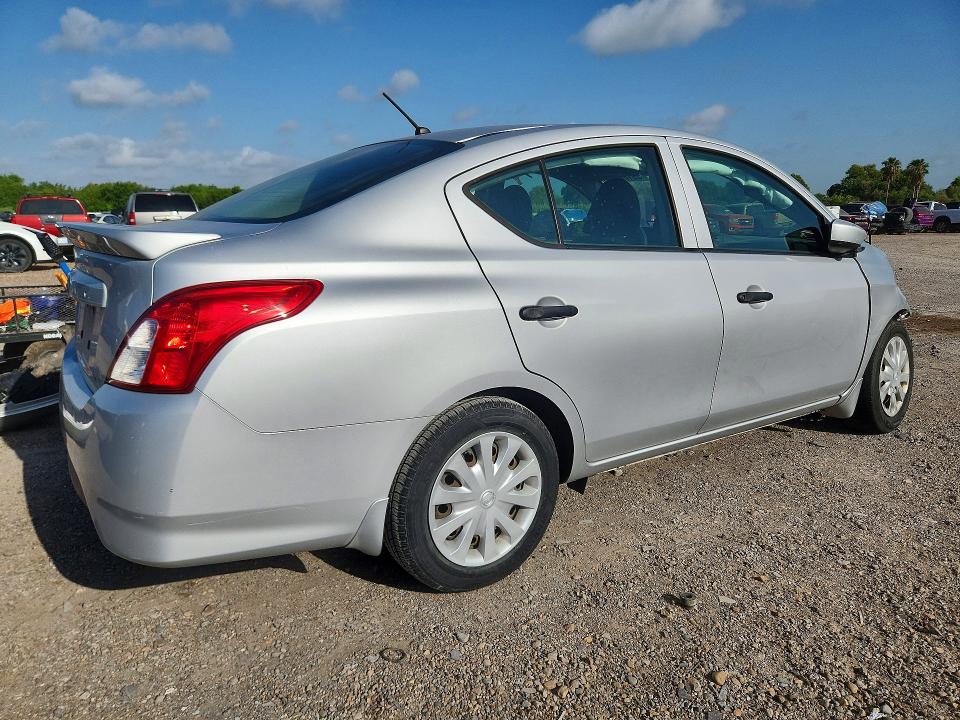 59184606 :رقم المزاد ، 3N1CN7APXKL820596 vin ، 2019 Nissan Versa مزاد بيع