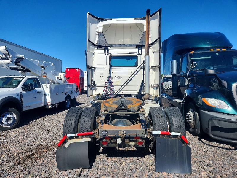 2016 Volvo Vnl მანქანა იყიდება აუქციონზე, vin: 4V4N39TG7GN965630, აუქციონის ნომერი: 53846026