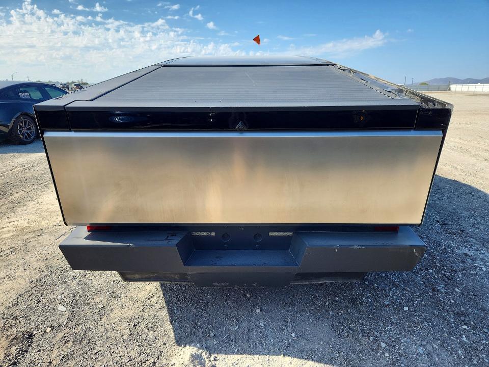 2024 Tesla Cybertruck მანქანა იყიდება აუქციონზე, vin: 7G2CEHED7RA007061, აუქციონის ნომერი: 56186156