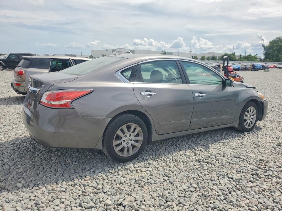 2015 Nissan Altima მანქანა იყიდება აუქციონზე, vin: 1N4AL3AP5FN390989, აუქციონის ნომერი: 56676766