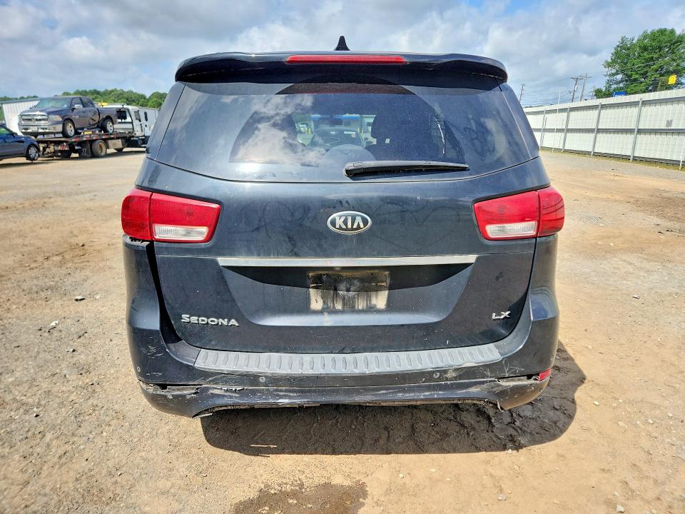 59075096 :رقم المزاد ، KNDMB5C11H6249493 vin ، 2017 Kia Sedona مزاد بيع