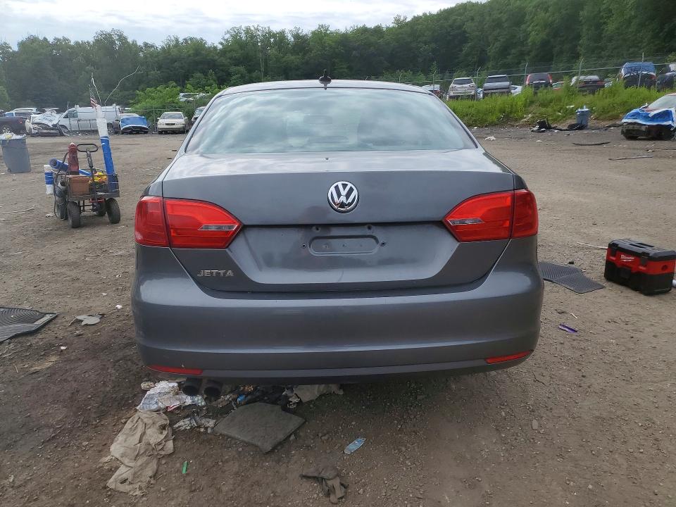 58022186 :رقم المزاد ، 3VWD17AJXEM315517 vin ، 2014 Volkswagen Jetta مزاد بيع